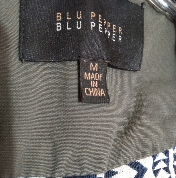 Blu Pepper utility vest with woven Aztec lining GUC - Picture 5 of 8